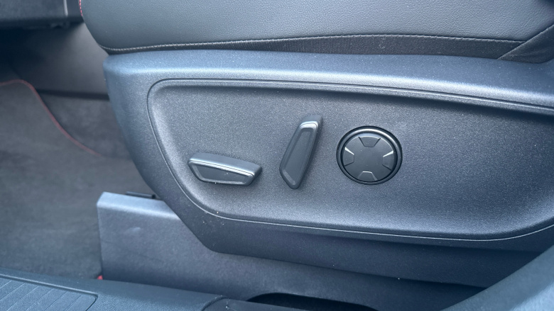 Ford Kuga 2.5 FHEV ST-Line 5dr CVT Hybrid Estate